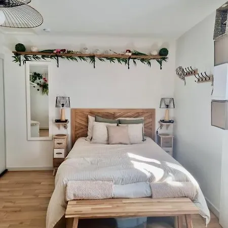 Le Coquelicot Apartment *
