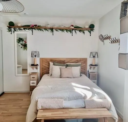 Le Coquelicot Apartment *