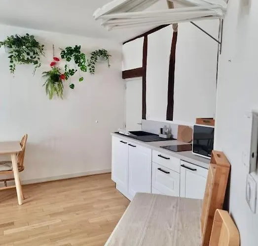 Le Coquelicot Apartment